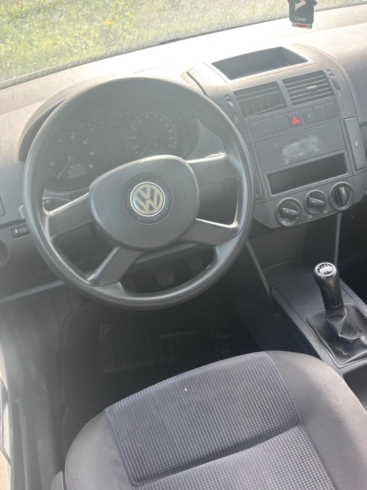 Volkswagen Polo 1.4/80CV 16V 5p. Comfortline