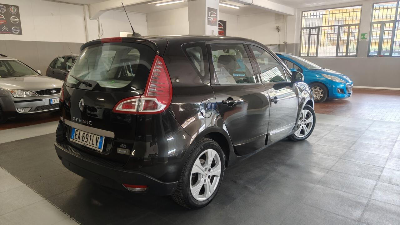Renault Scenic Scénic X-Mod 1.5 dCi 110CV Luxe