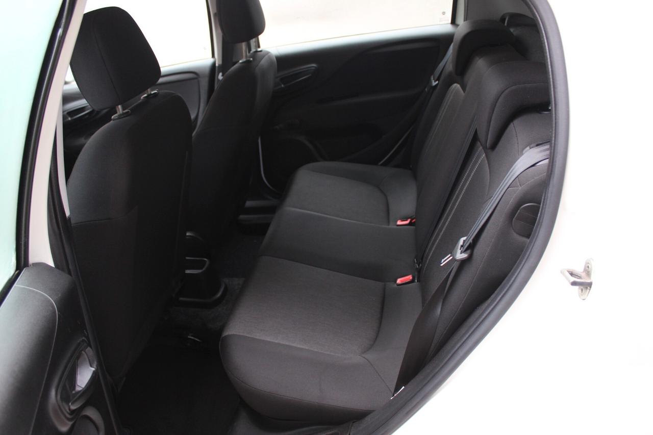Fiat Punto 1.2 8V 5 porte Neopatentati