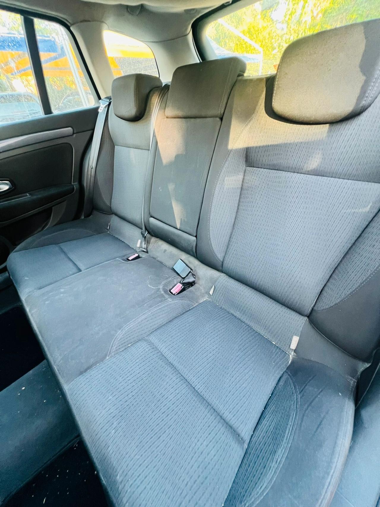 Renault Laguna 2.0 dCi 150CV SporTour 4Control