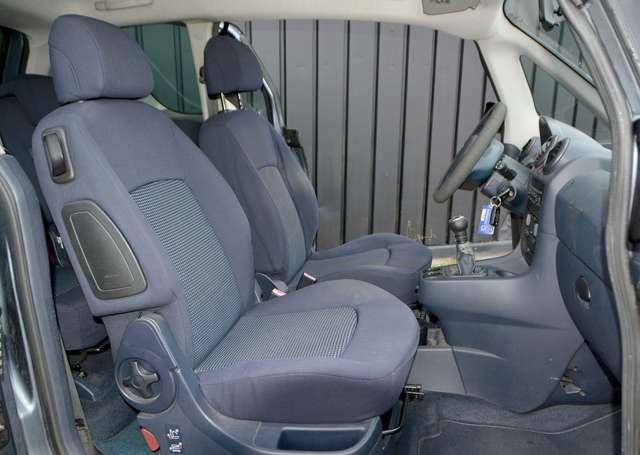 Peugeot 1007 1.4 hdi Trendy * OK NEOPATENTATI *