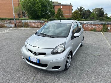 Toyota Aygo 1.0 5p Sol Connect MMT