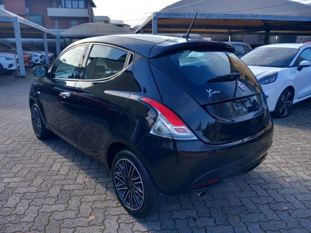 LANCIA Ypsilon 1.0 FireFly 5 porte S&S Hybrid Ecochic Gold