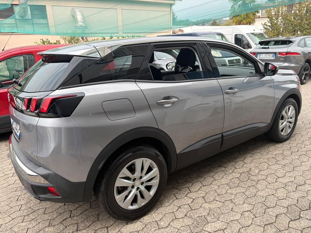 Peugeot 3008 PureTech Turbo 130 S&S Active*EURO6