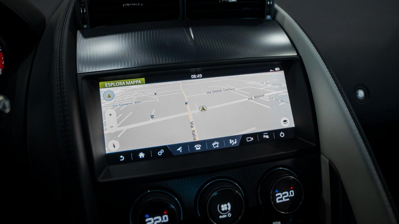 Jaguar F-Type COUPE 2.0 RWD 300CV R DYNAMIC AUTO XENO NAVI PELLE FULL OPTIONAL