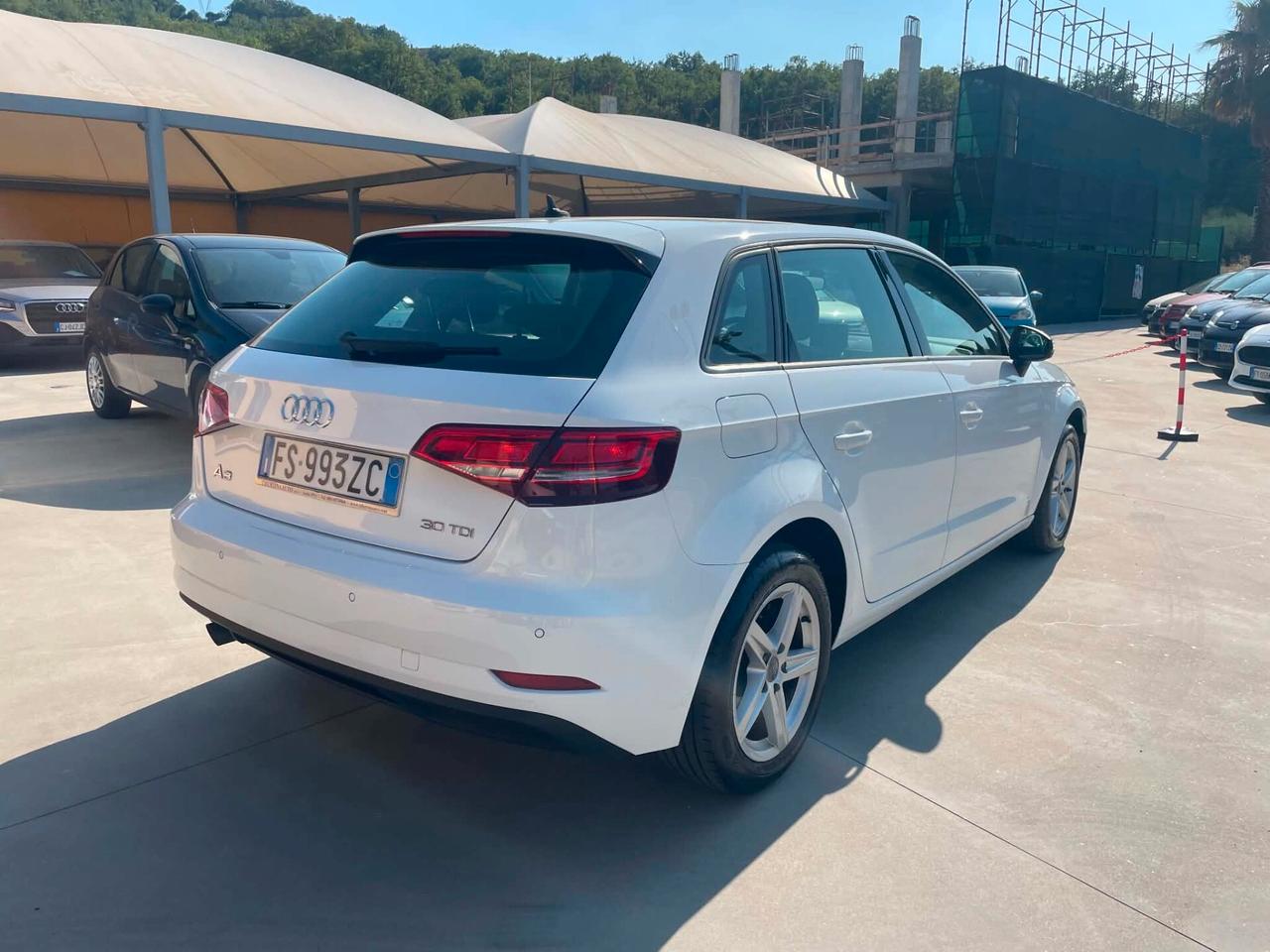 Audi A3 1.6 TDI 116 CV S tronic Business
