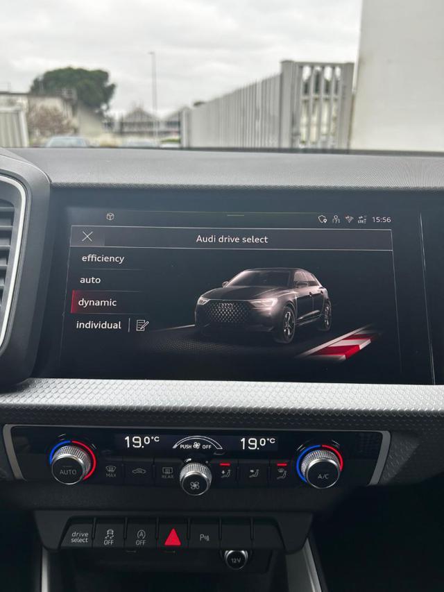 AUDI A1 allstreet 30 TFSI S tronic Identity Contrast