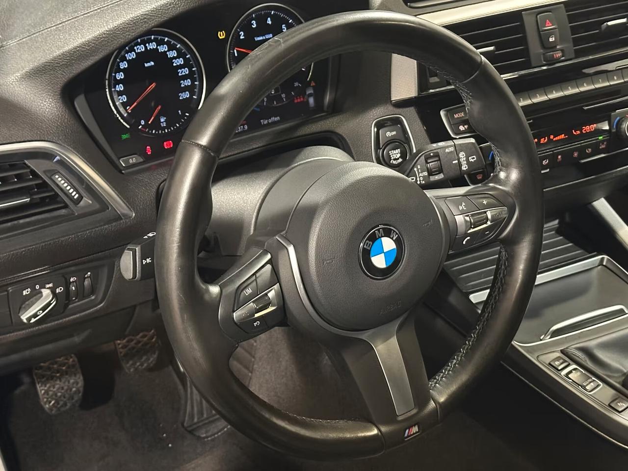 BMW 118 i Lim.*M-SPORT*SHADOW-LED-TEMPOMAT