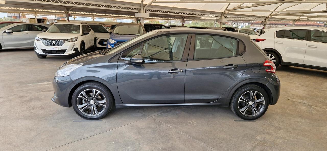 Peugeot 208 1.4 HDi 68cv 5 porte Allure