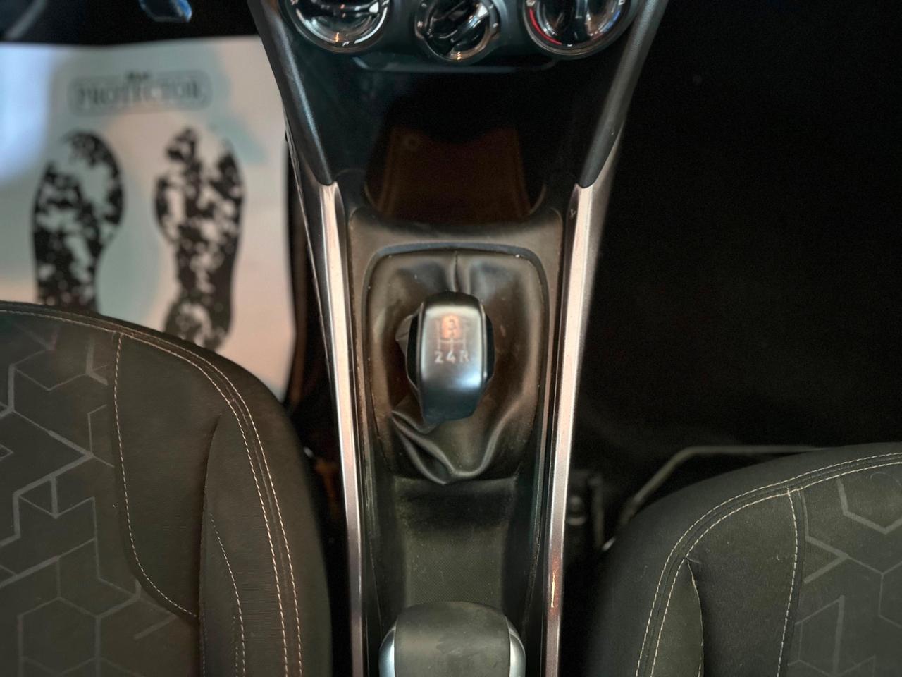 Peugeot 2008 PureTech 82 Allure NEOPATENTATI