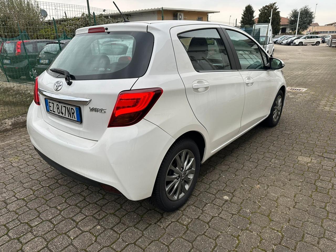 Toyota Yaris 1.0 5 porte