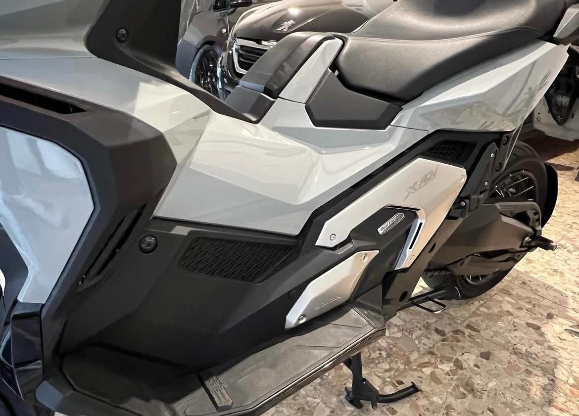 Honda X-ADV 750 XADV-750