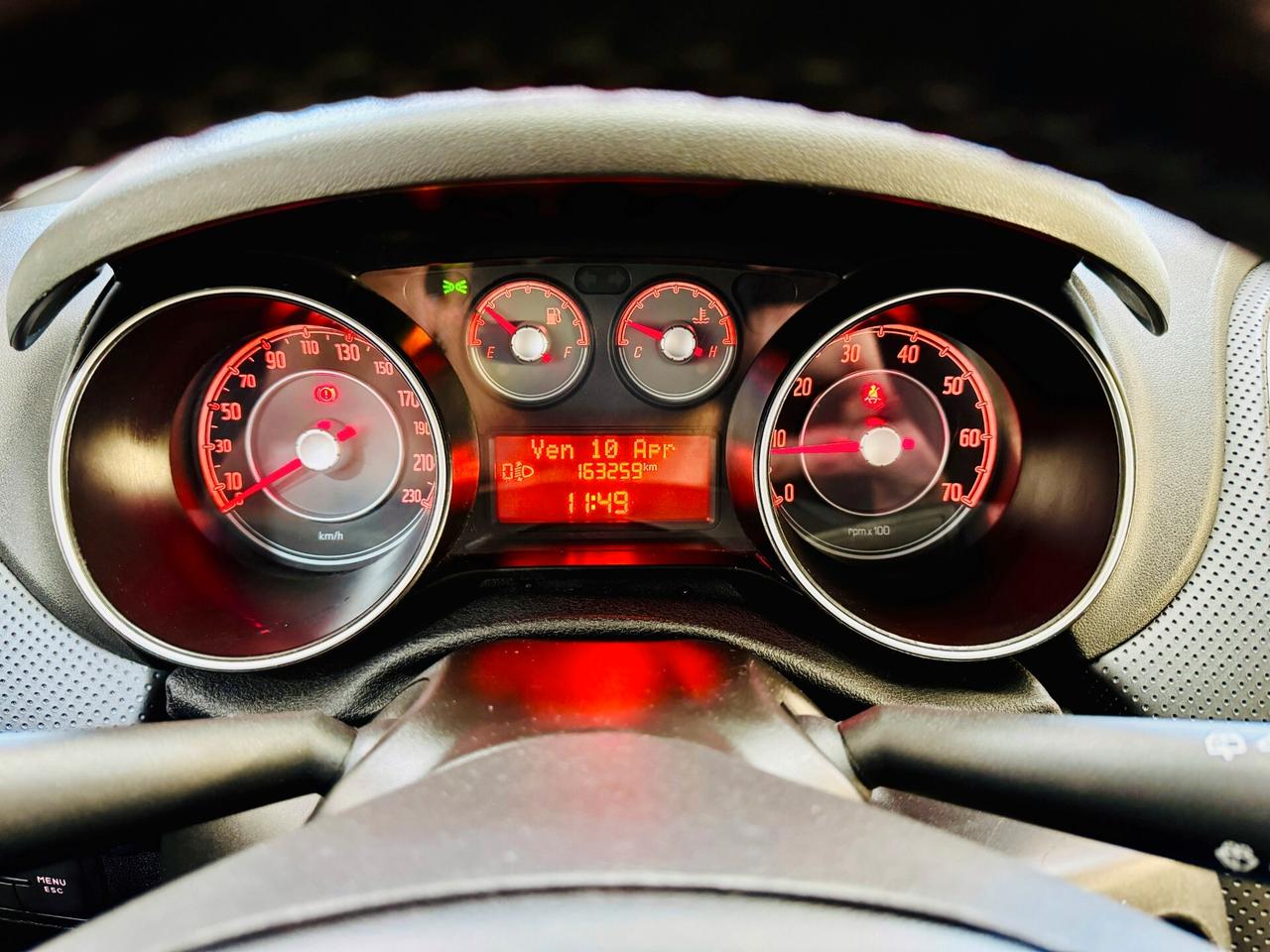 Fiat Punto 1.3 Mjt 95 CV 5 porte Distribuz. Nuova