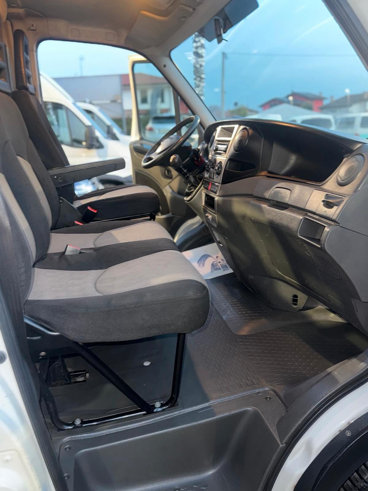 IVECO DAILY 35C14 MOTORE 3.0 140 CV GRU 3 SFILI CASSONE FISSO