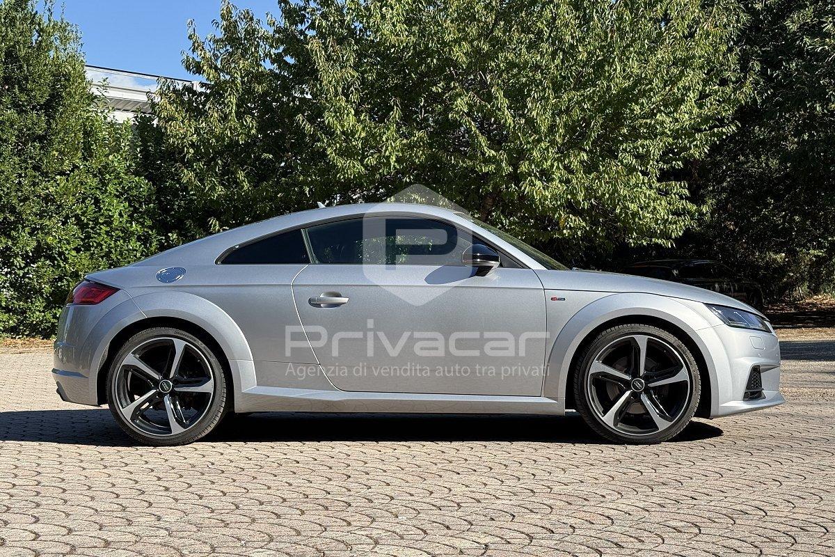 AUDI TT Coupé 2.0 TDI ultra Design