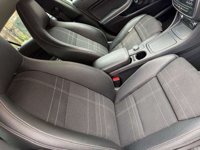 MERCEDES-BENZ GLA 200 d Automatic Premium