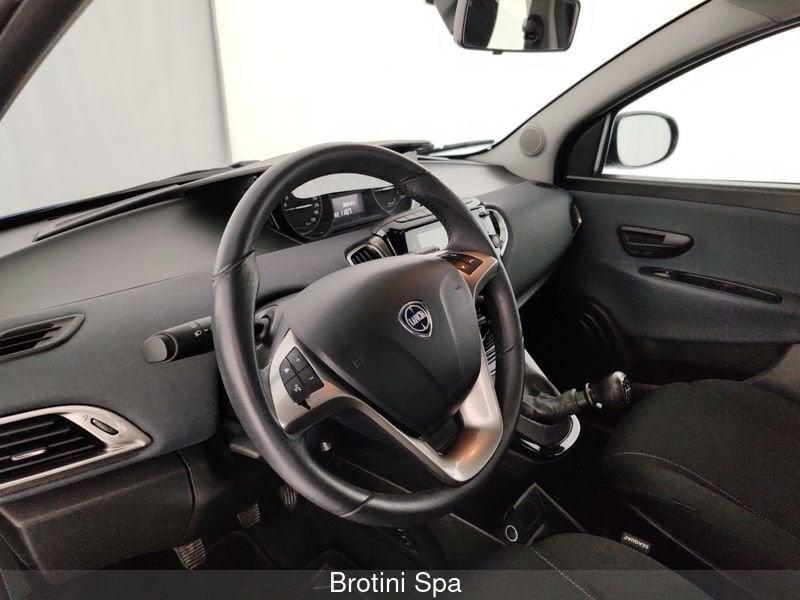 Lancia Ypsilon Ypsilon 1.0 FireFly 5 porte S&S Hybrid Ecochic Gold