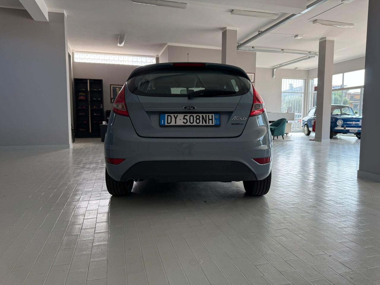 Ford Fiesta 1.4 5 porte Bz.- GPL Titanium NEOPATENTATI