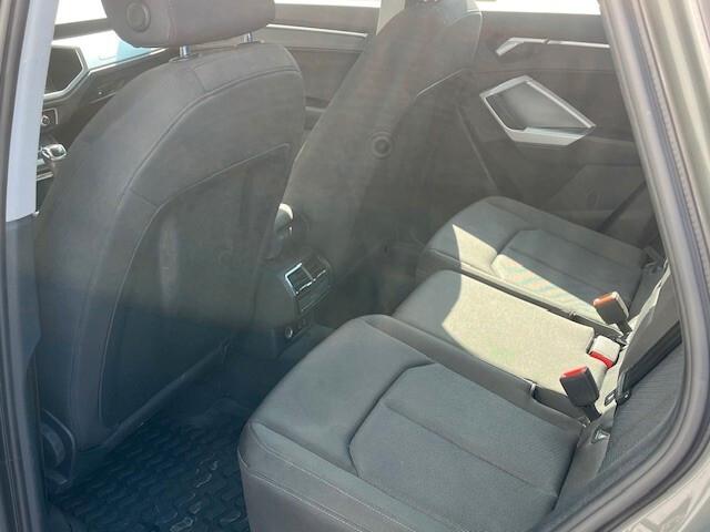 Audi Q3 35 TFSI S tronic Business Advanced