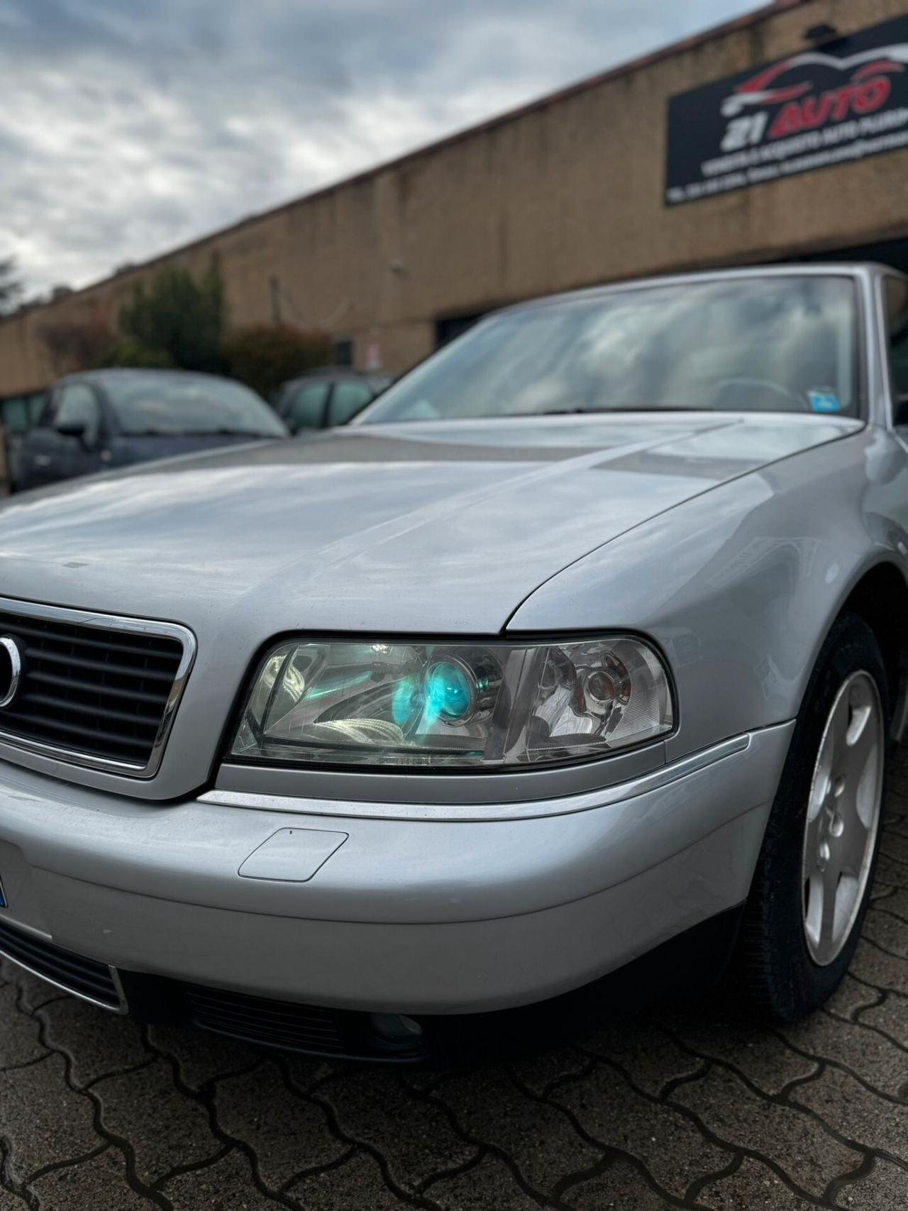 Audi A8 2.5 V6 TDI/180 CV cat quattro Tiptr.