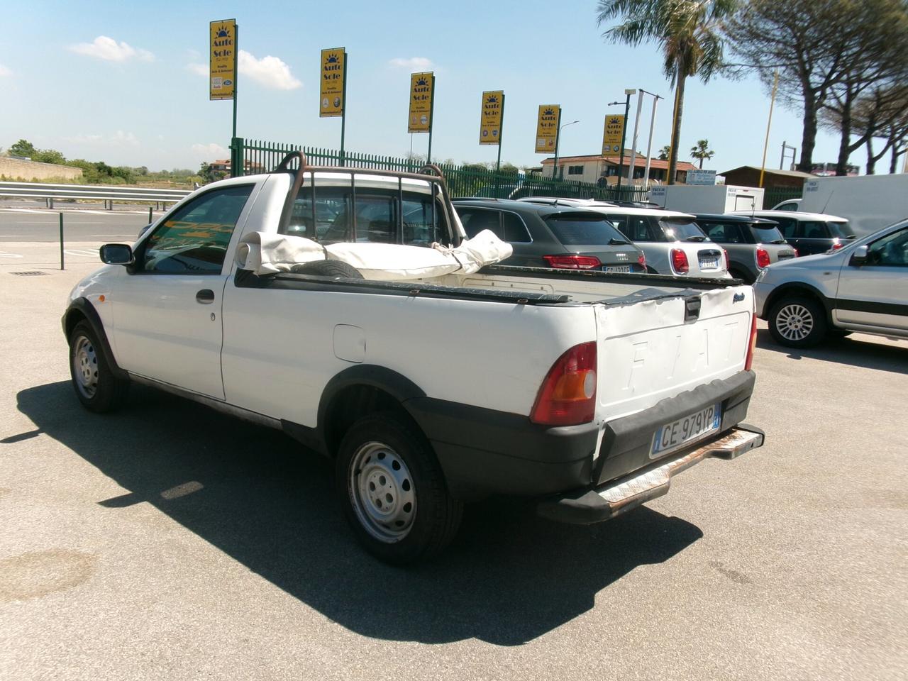 Fiat Strada 1.9 DIESEL PICK-UP 110000 KM CARROZZERIA COME DA FOTO