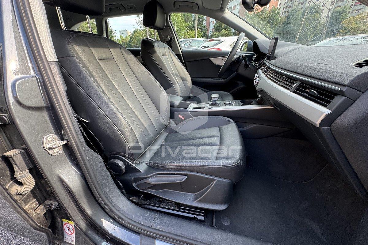 AUDI A4 Avant 30 TDI S tronic