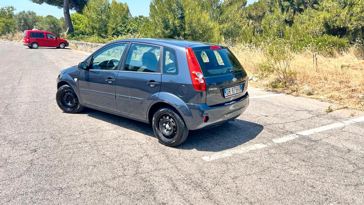 Ford Fiesta 1.4 TDCi 5p. Ghia