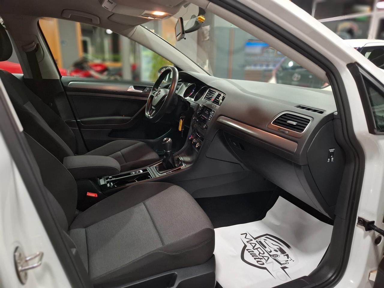 Volkswagen Golf 7 1.2 benzina Neopatentato