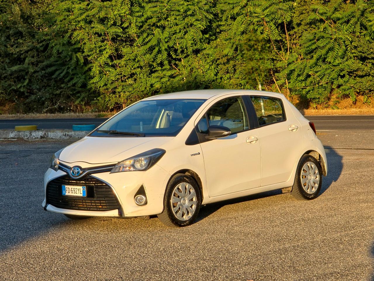 Toyota Yaris 1.5 Hybrid 5 porte Active 2016-E6B Automatico NEO