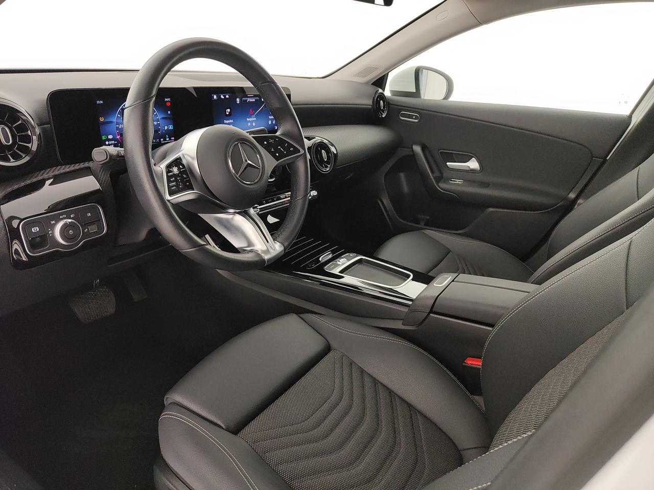 Mercedes-Benz A 180 d Advanced auto