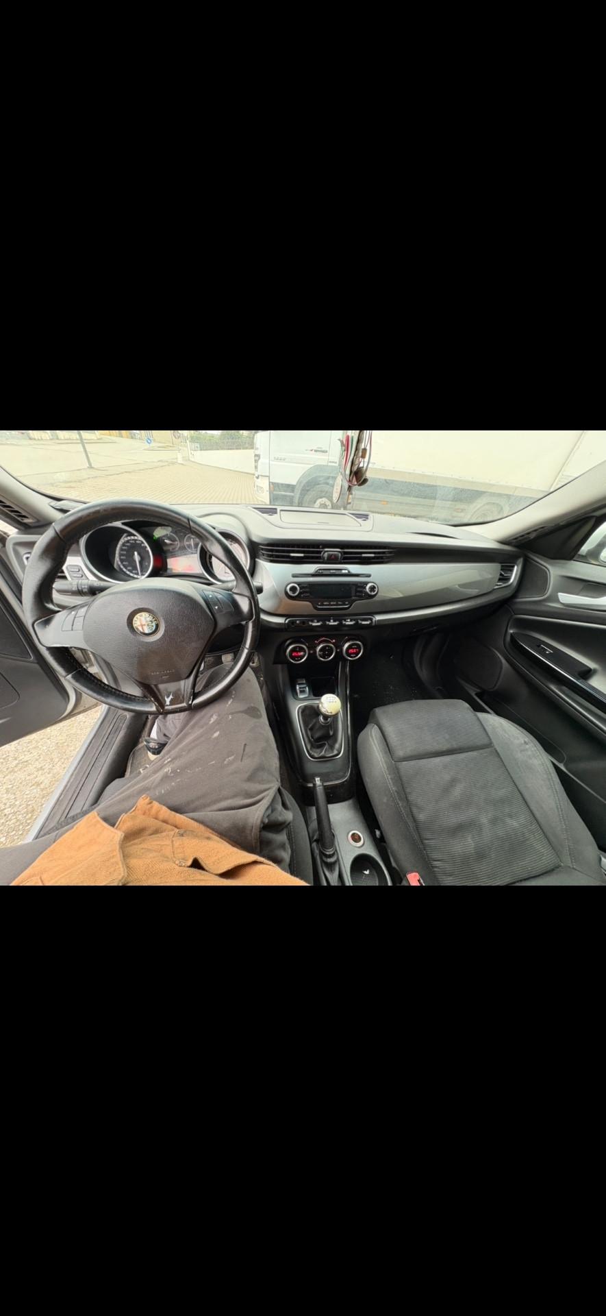 Alfa Romeo Giulietta 2.0 JTDm-2 140 CV Distinctive