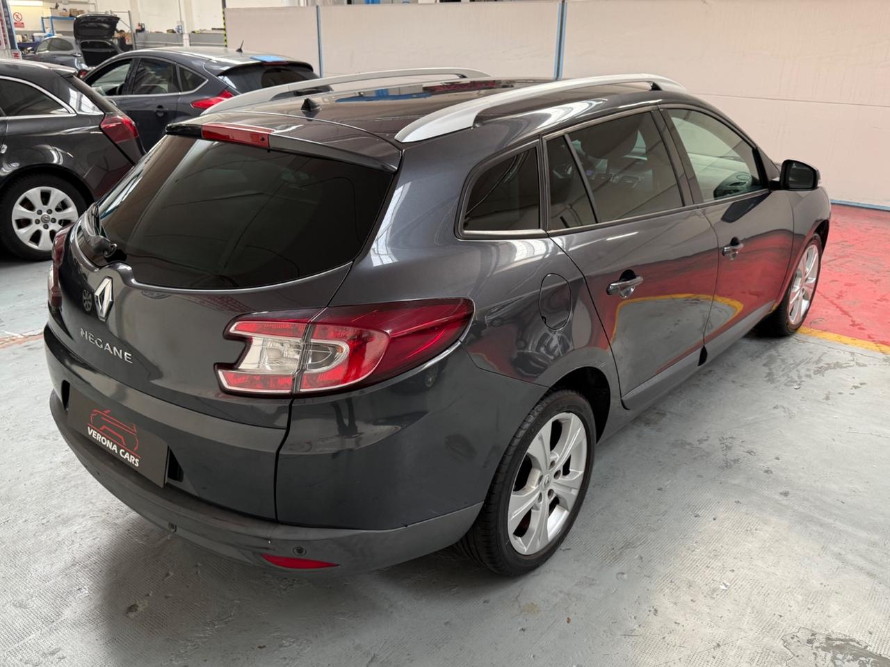 Renault Megane Mégane 1.6 SporTour Attractive