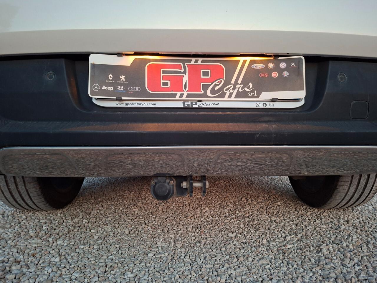 PEUGEOT 3008 ALLURE 1.6 HDI 112cv *TETTO-GANCIO TRAINO*