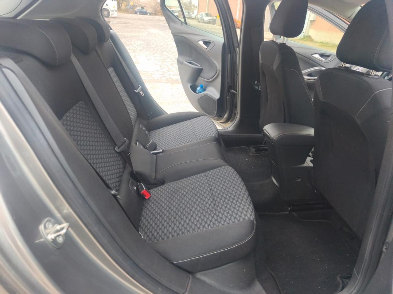 Opel Astra 2016---1.4 Benzina