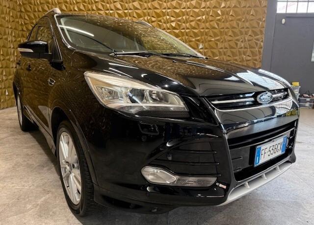 Ford Kuga 2.0 TDCI 150 CV S&S 4WD Powershift Titanium
