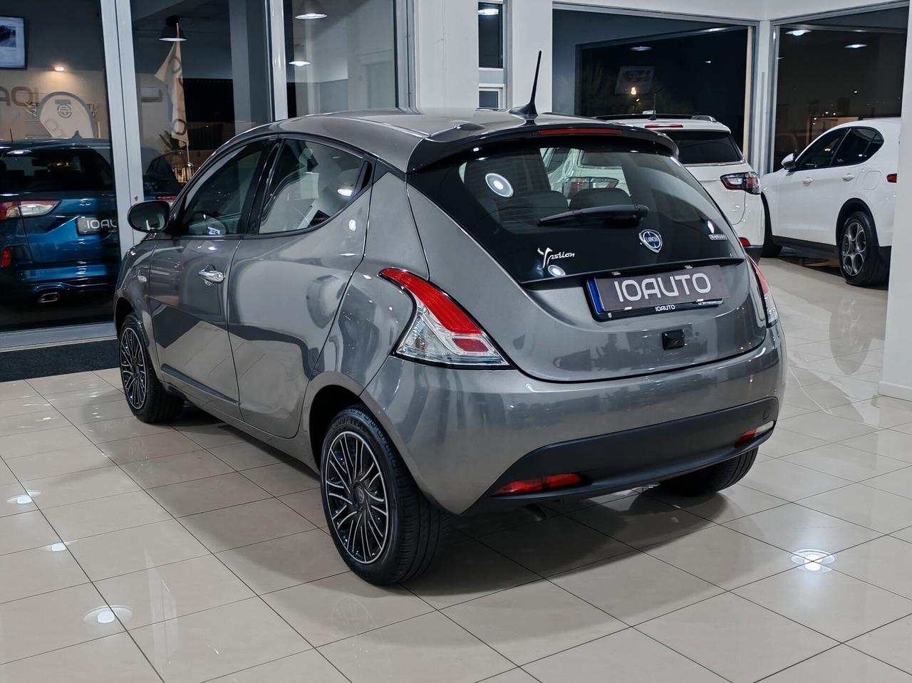 Lancia Ypsilon 1.0 Hybrid Gold 2023