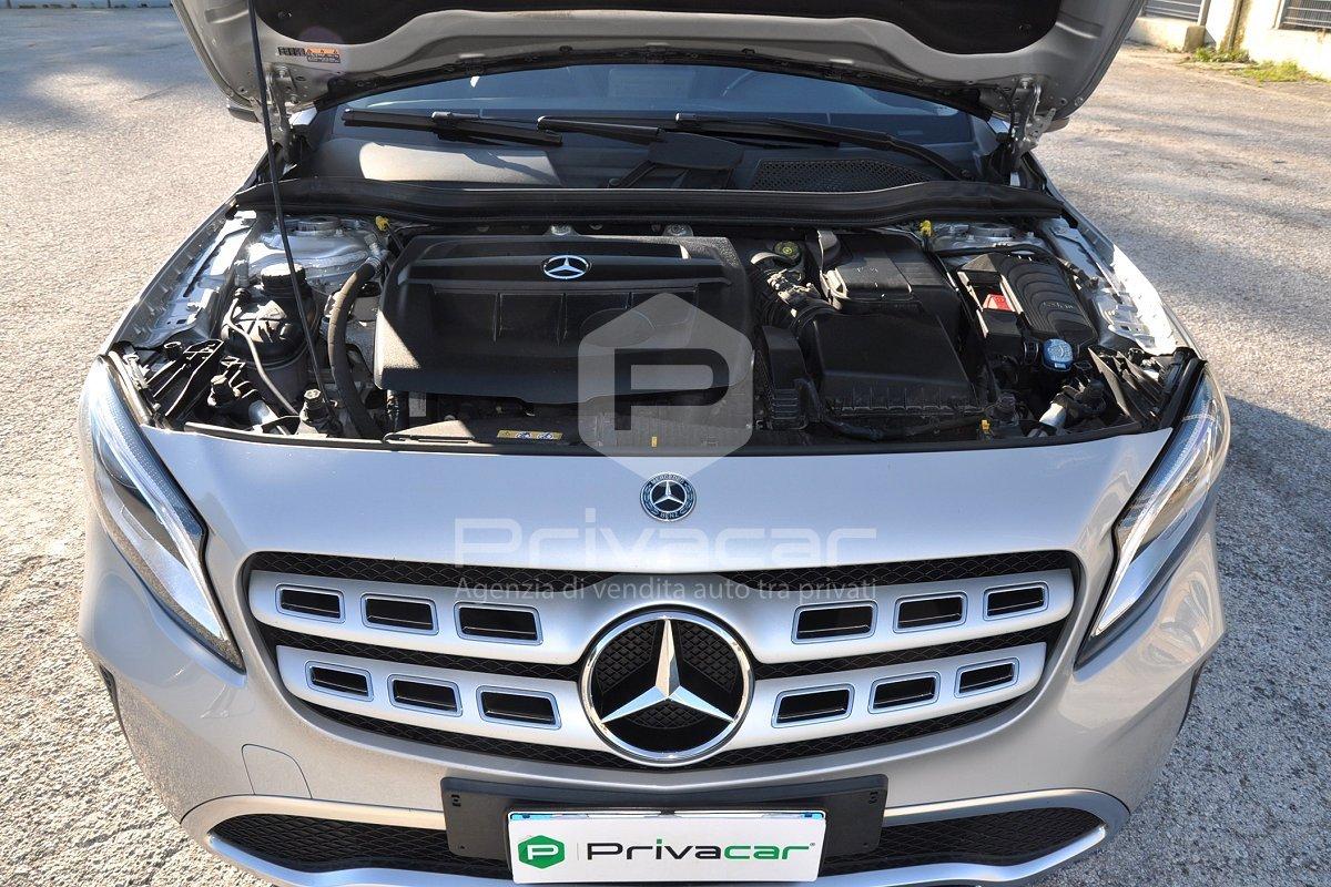 MERCEDES GLA 180 d Automatic Sport