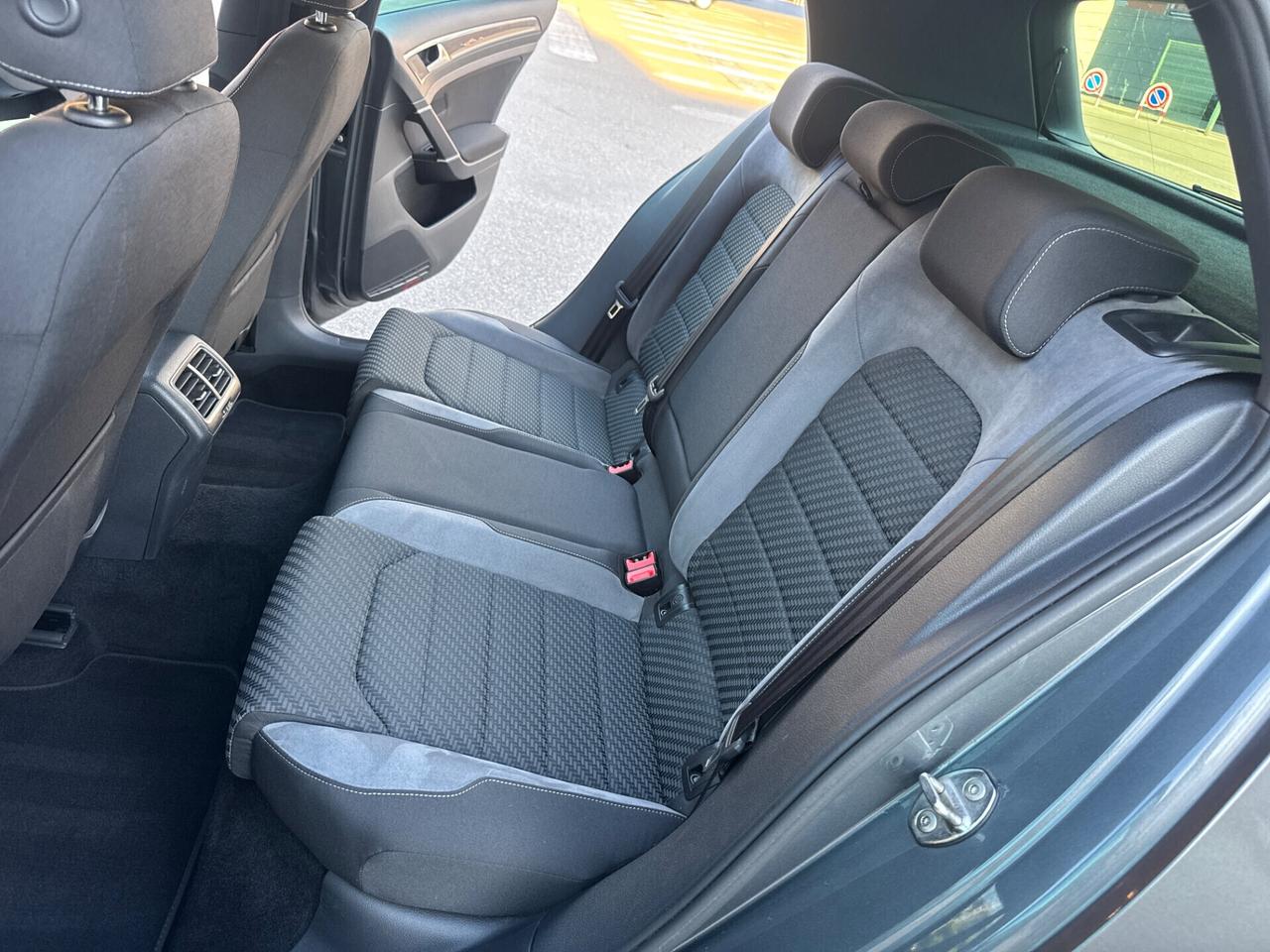 Volkswagen Golf 7.5 1.4 125 CV Rline digitale 2018