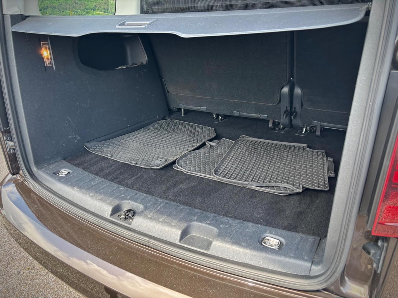 Volkswagen Caddy 2.0 TDI 122cv Comfortline 4Motion 6MT