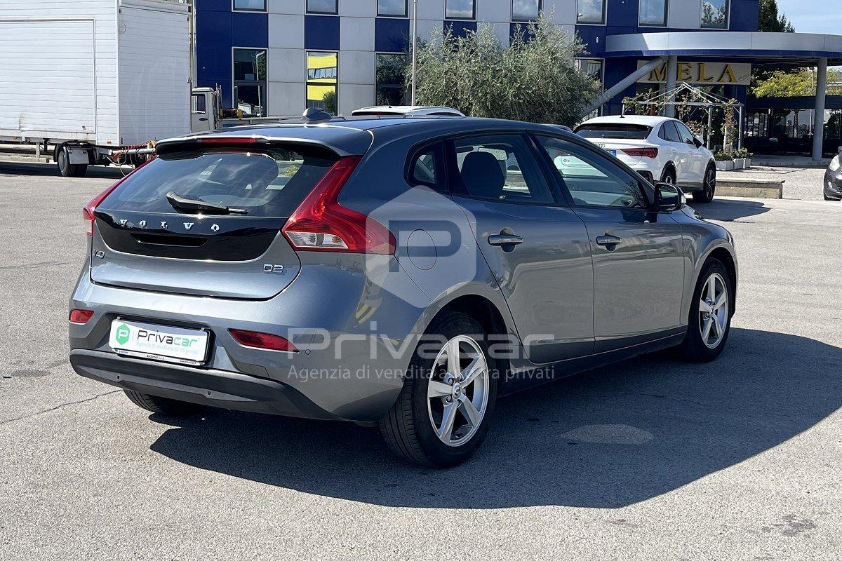 VOLVO V40 D2 Kinetic