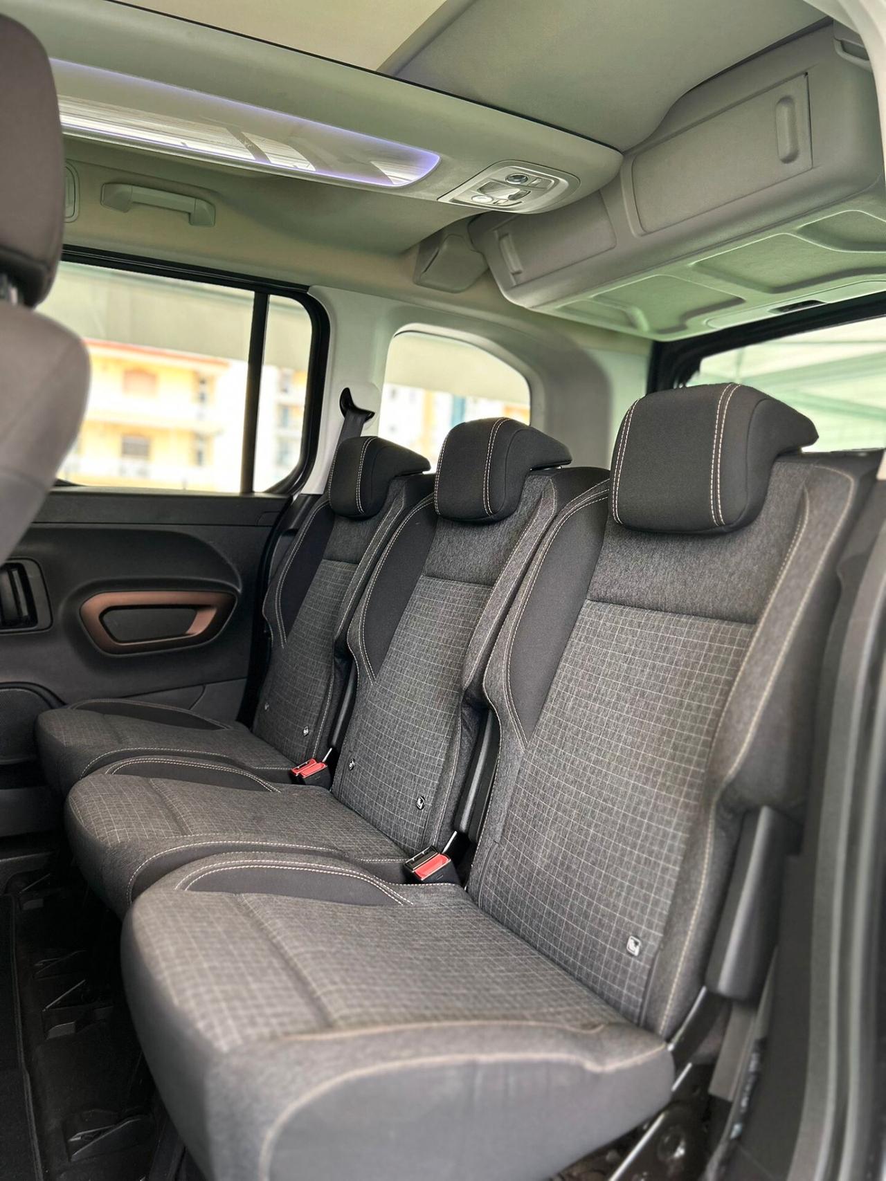 Peugeot Rifter BlueHDi 1.5 Diesel 130 cv S&S GT Standard tetto panoramico