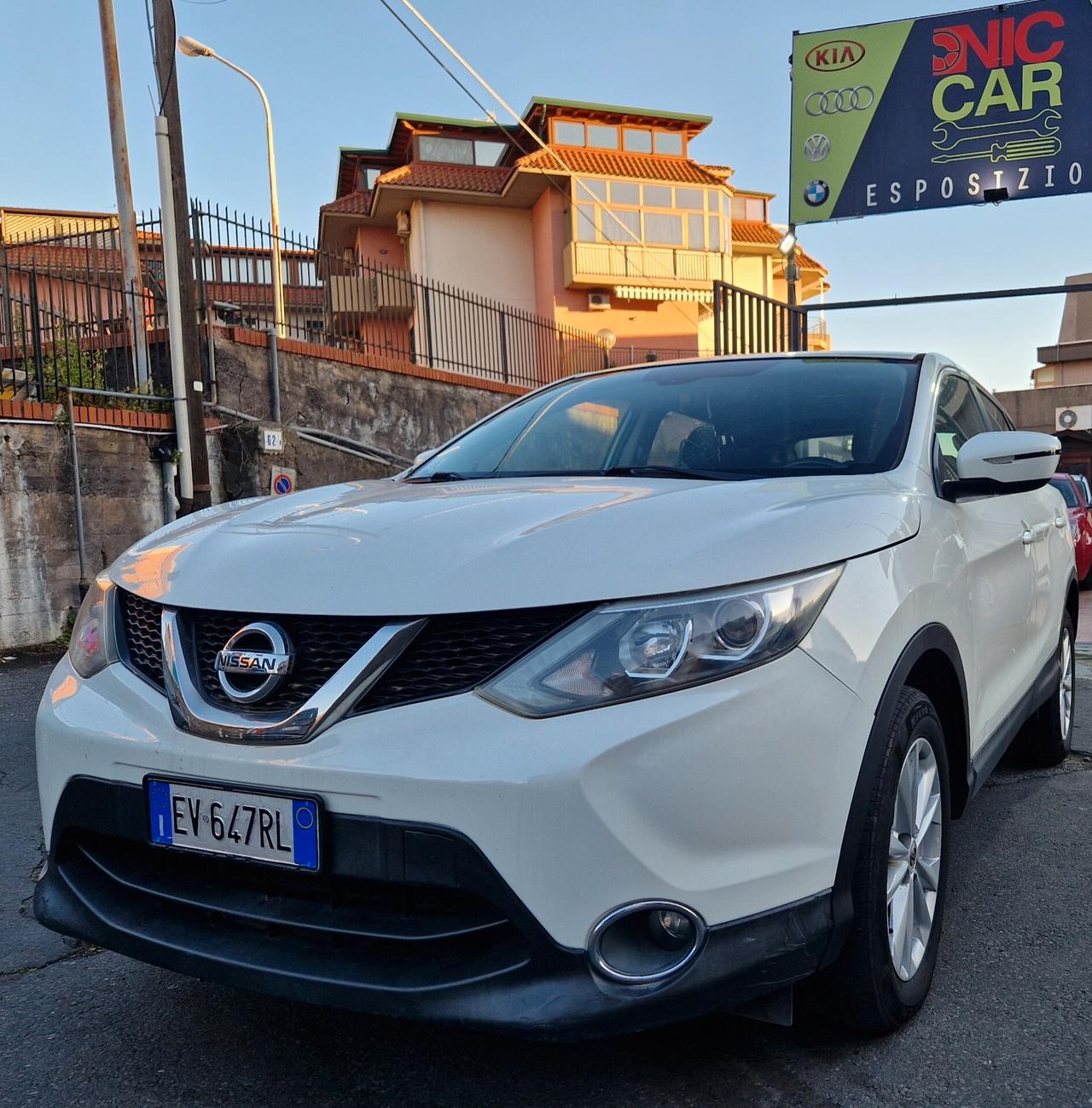 Nissan Qashqai 1.5 dCi DPF Tekna