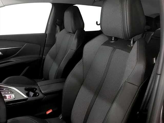 Peugeot 3008 3008 1.5 bluehdi Allure Pack s&s 130cv eat8