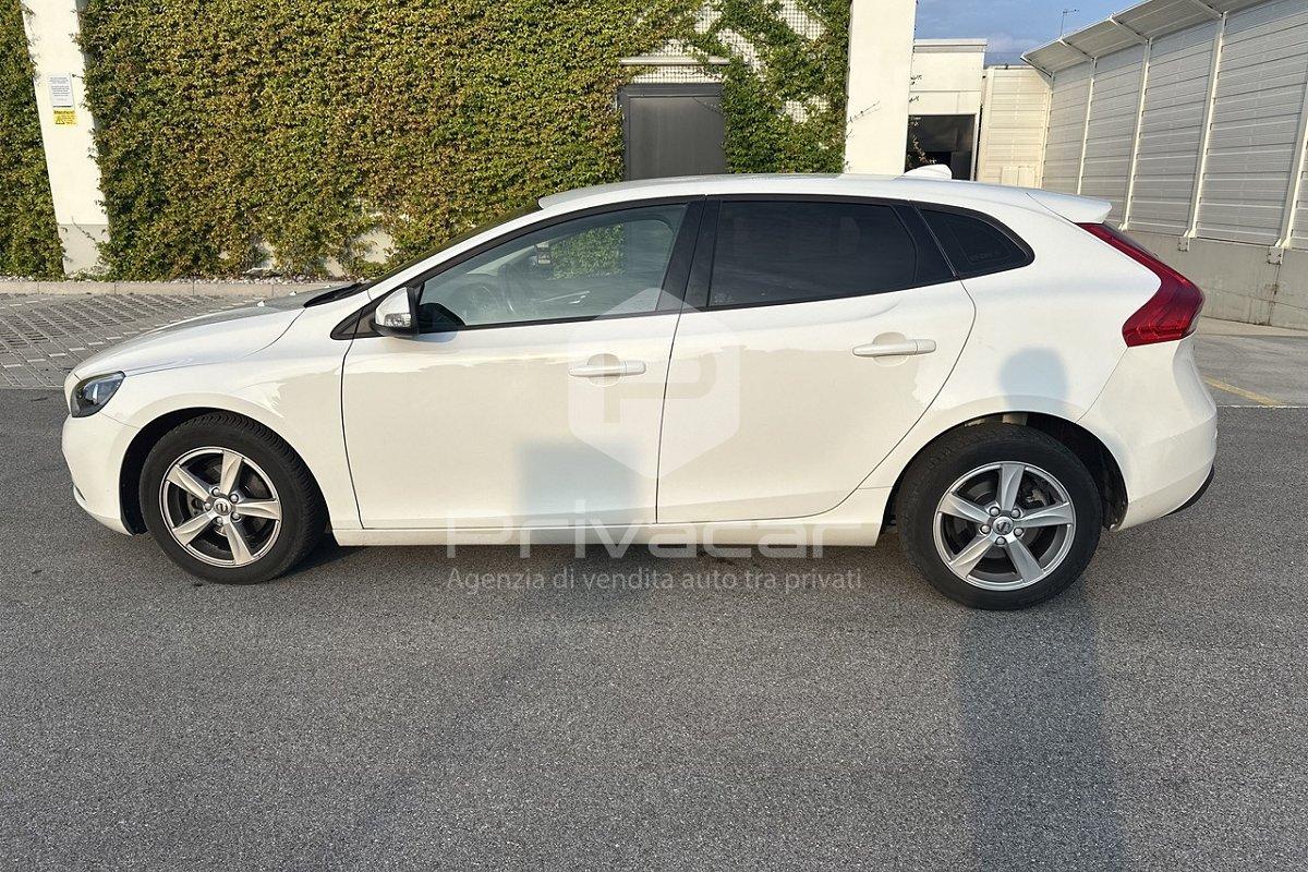 VOLVO V40 D2 Business