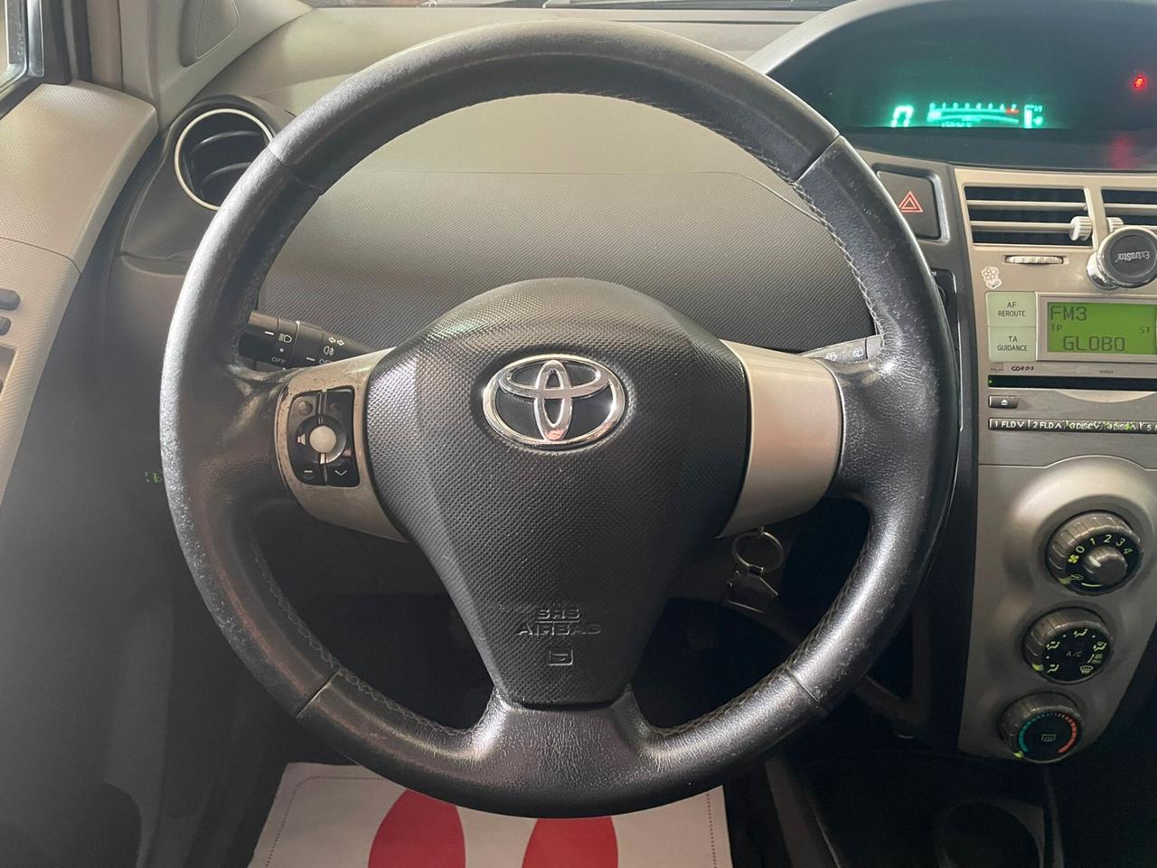 TOYOTA YARIS 1.0 - NEOPATENTATI