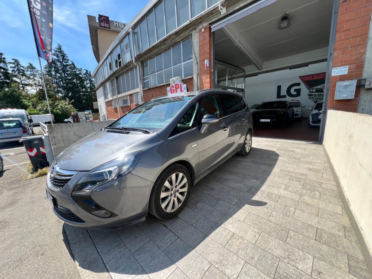 Opel Zafira Tourer 1.4 Turbo 140CV GPL Cosmo