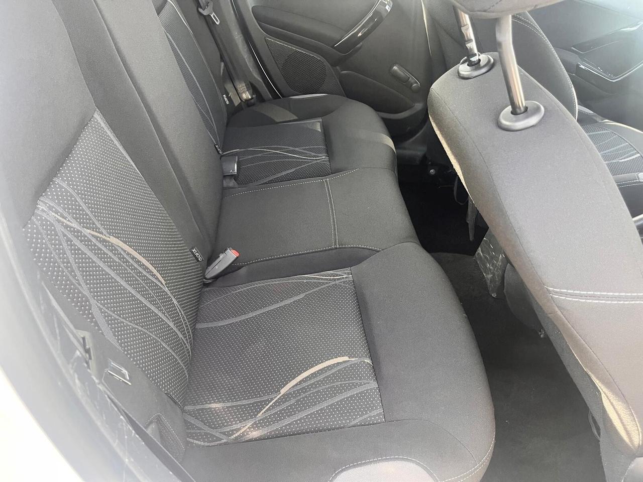 Peugeot 208 1.4 HDi 68 CV 5 porte Access