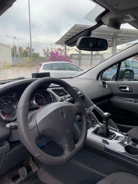 Peugeot 3008 1.6 HDi 115CV Allure