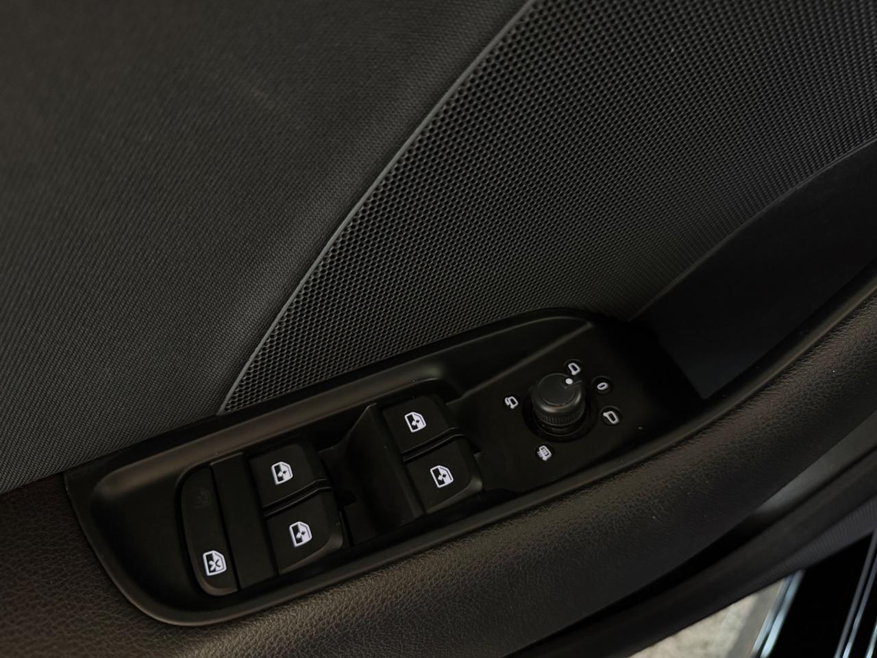 Audi A3 Sedan 30 TDI S- LINE *FULL OPTIONAL* Berlina