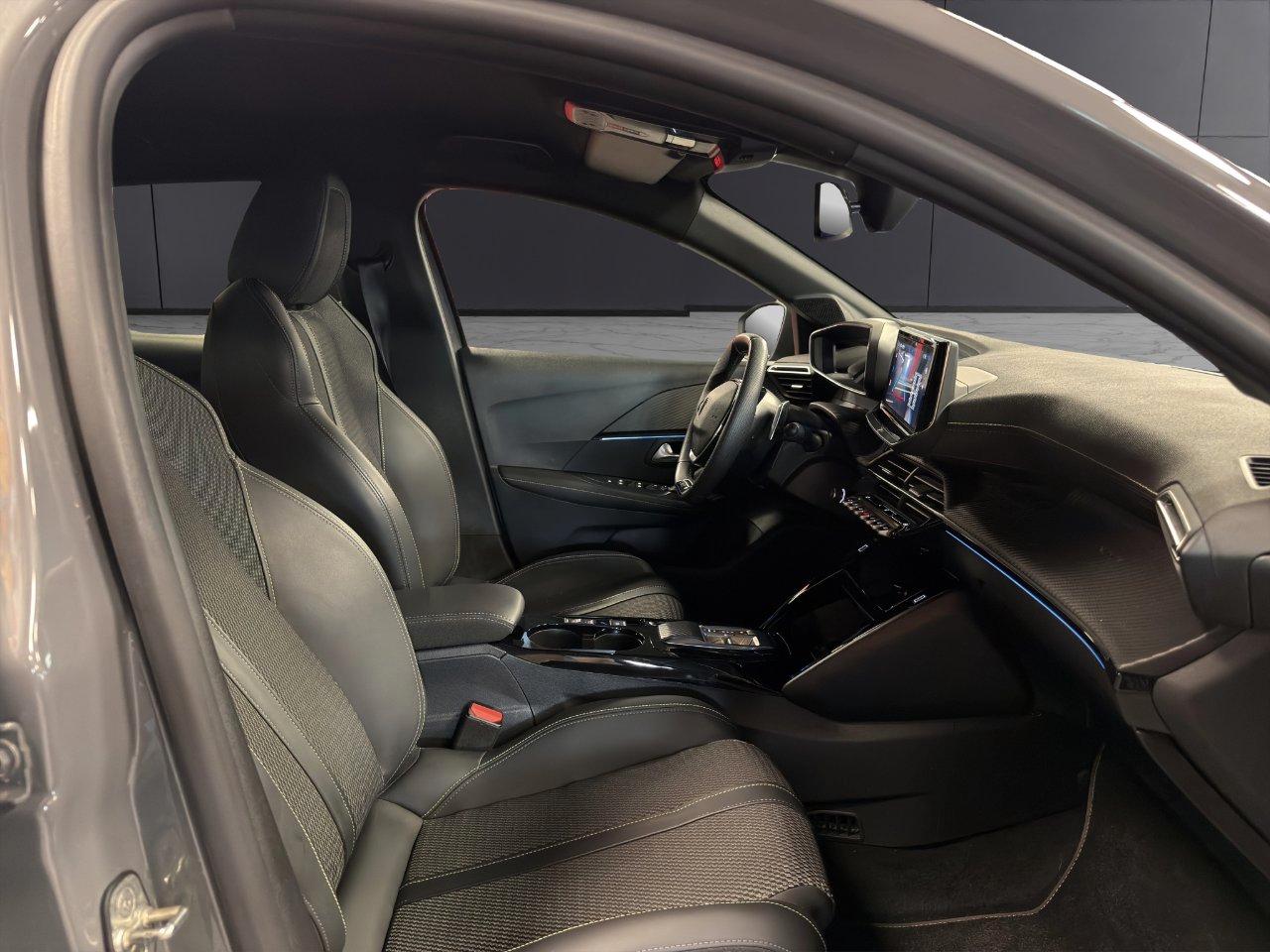 Peugeot 208 1.2 hybrid GT 145cv e-dcs 6